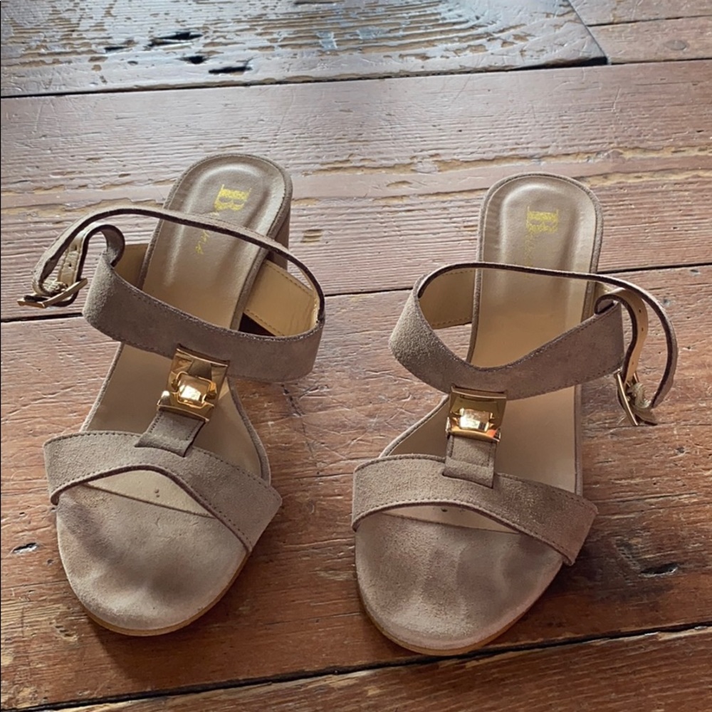Browns Heels